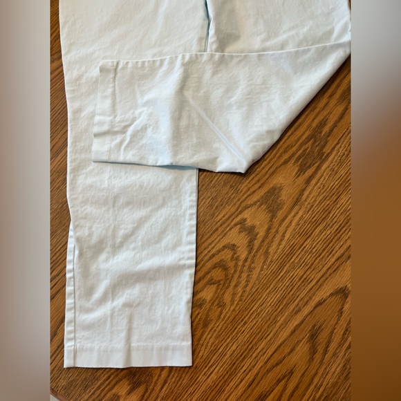 Women’s Gap khakis. - Picture 3 of 8